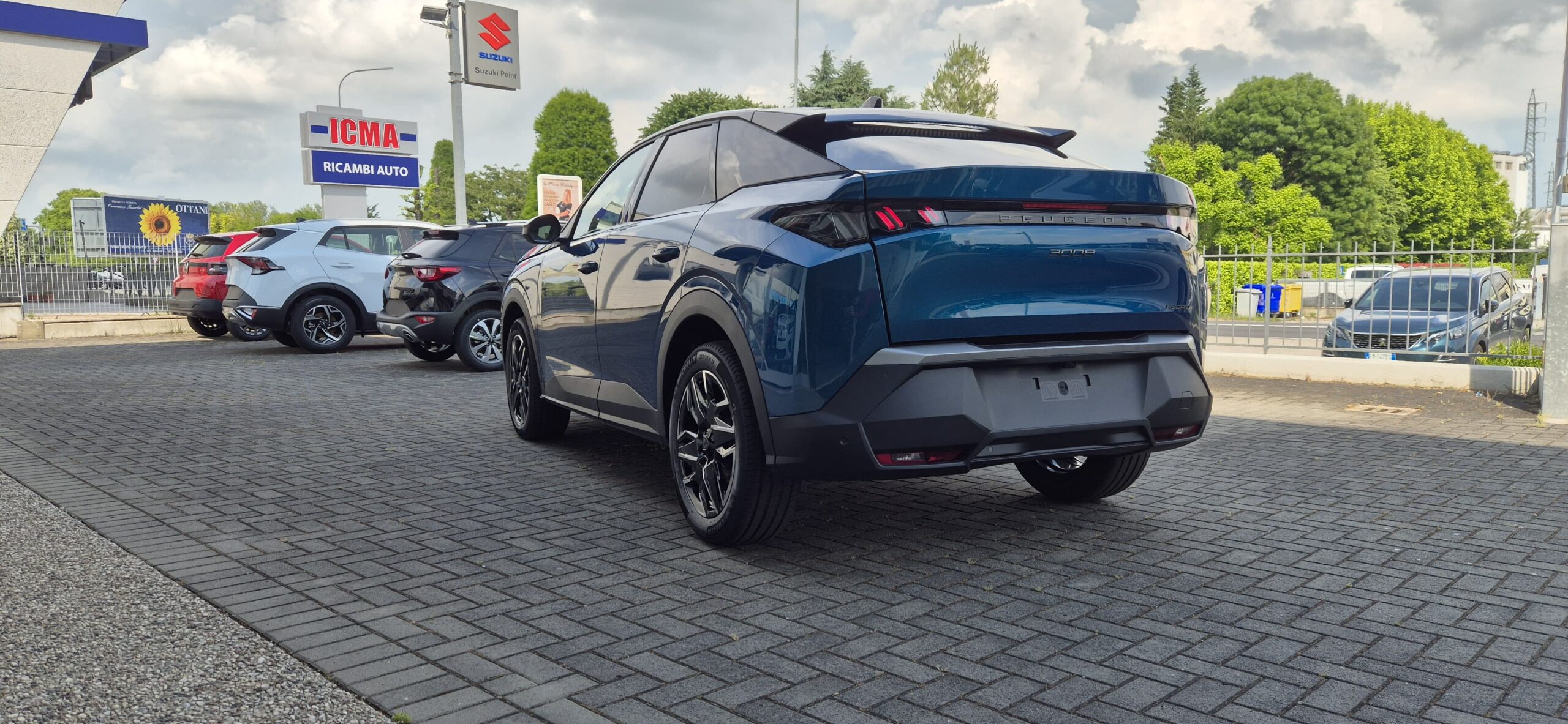 PEUGEOT 3008 Hybrid 145 e-DCS6 Allure
