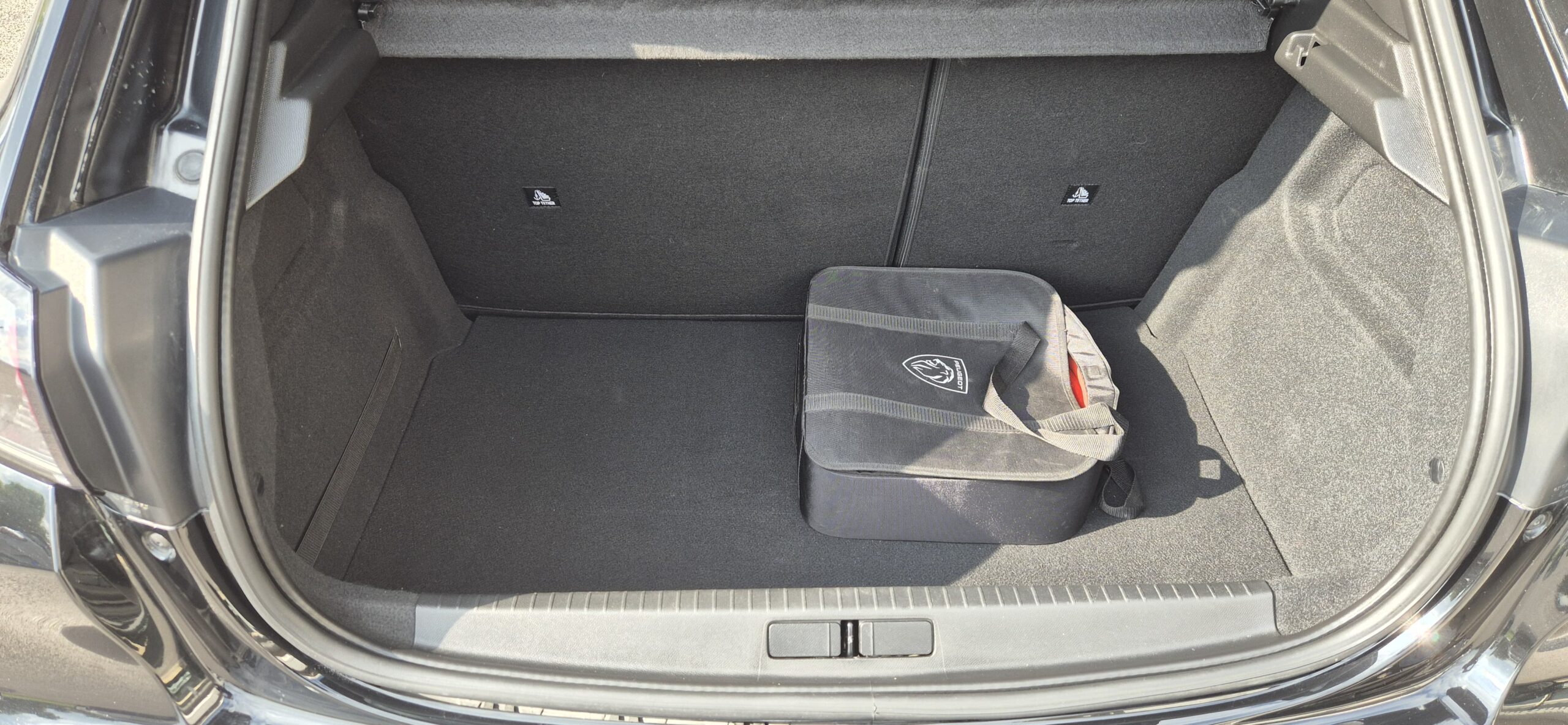 PEUGEOT 208 motore elettrico 136 CV 5 porte Allure Pack