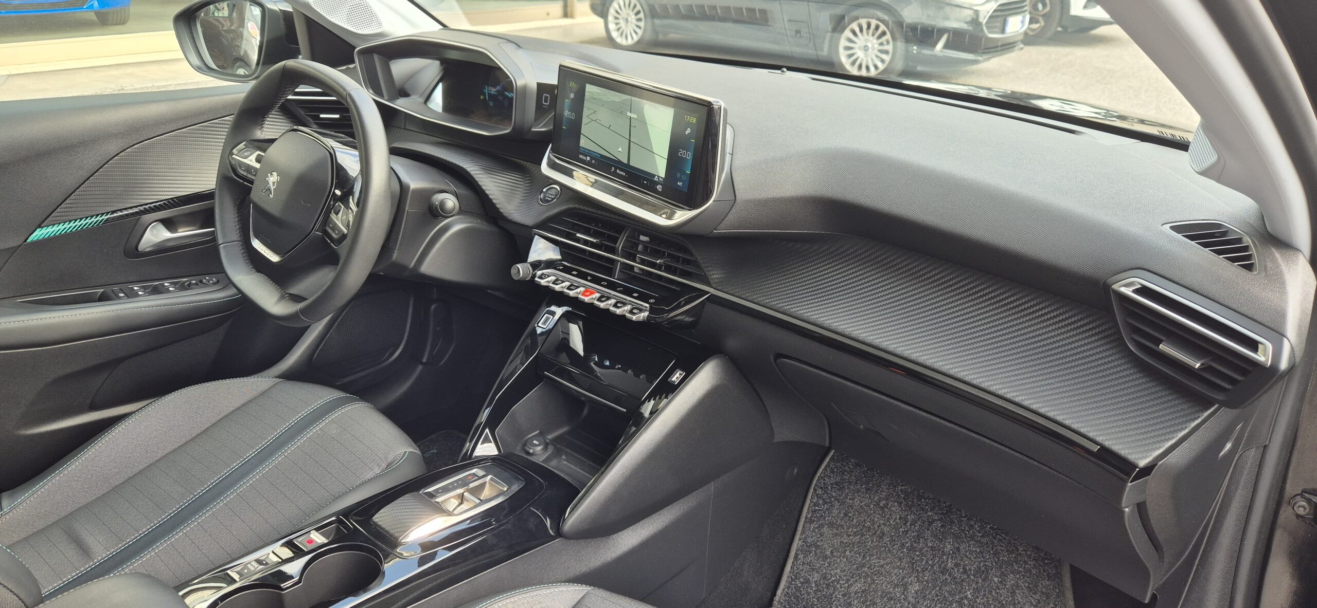 PEUGEOT 208 motore elettrico 136 CV 5 porte Allure Pack