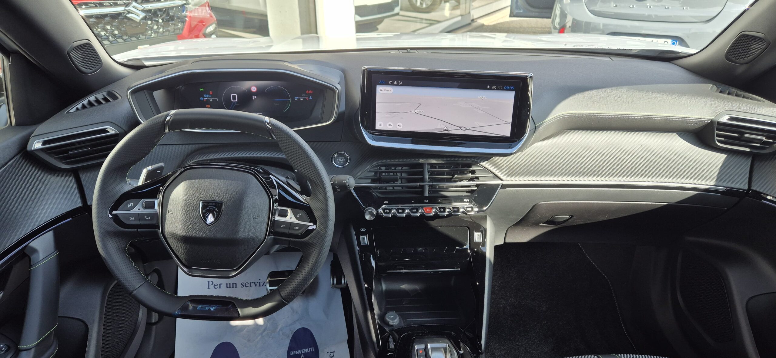 PEUGEOT 2008 Hybrid 145 e-DCS6 GT