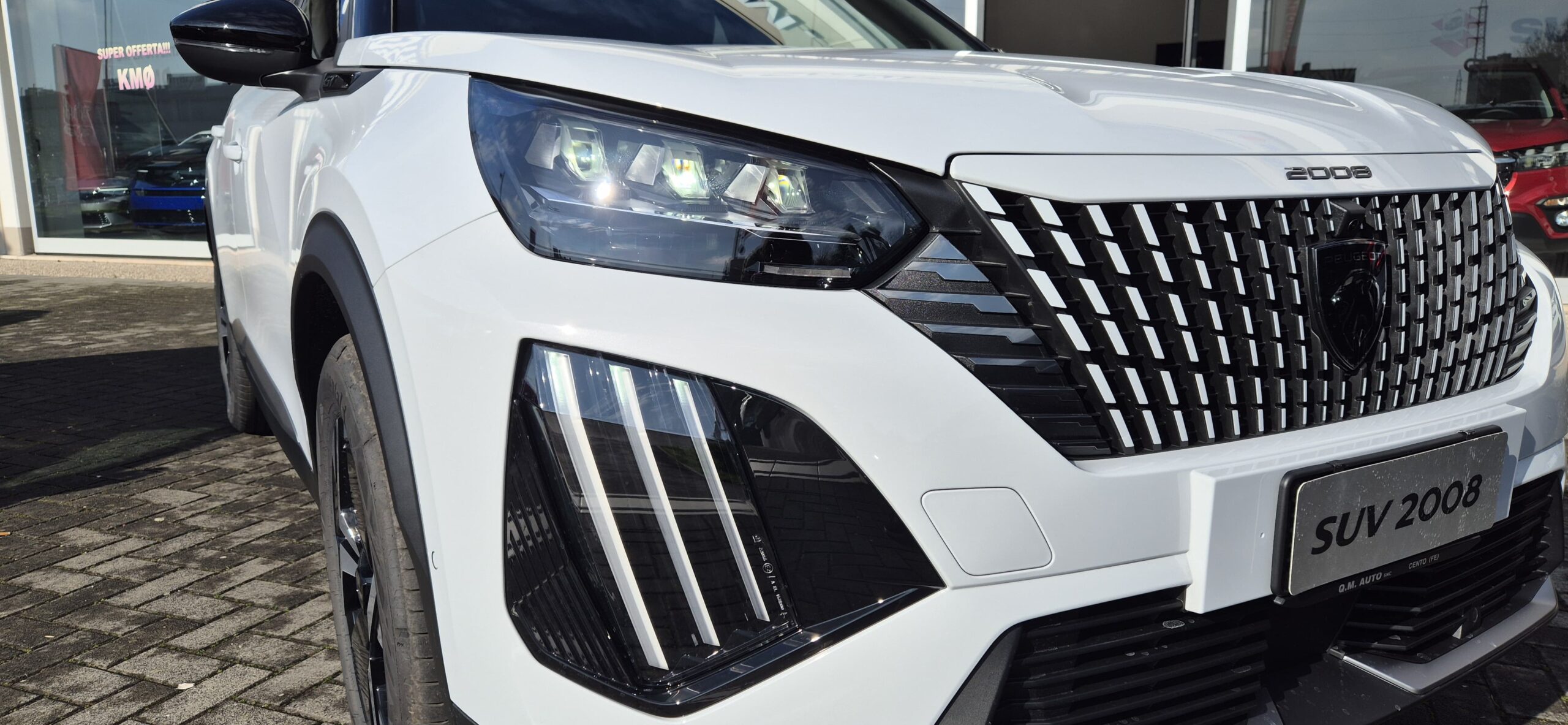 PEUGEOT 2008 Hybrid 145 e-DCS6 GT