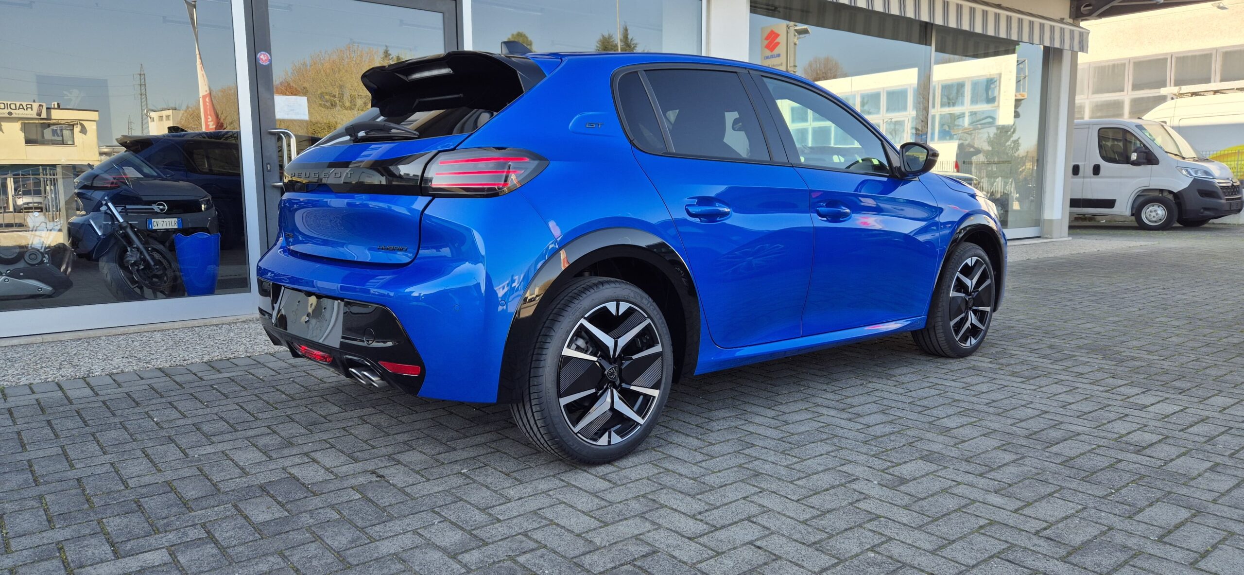 PEUGEOT 208 Hybrid 145 e-DCS6 GT