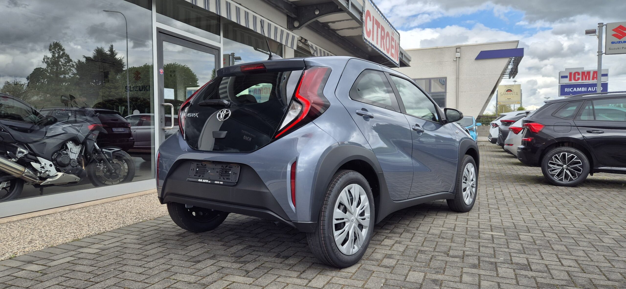 TOYOTA Aygo X 1.0 VVT-i 72 CV 5 porte Active