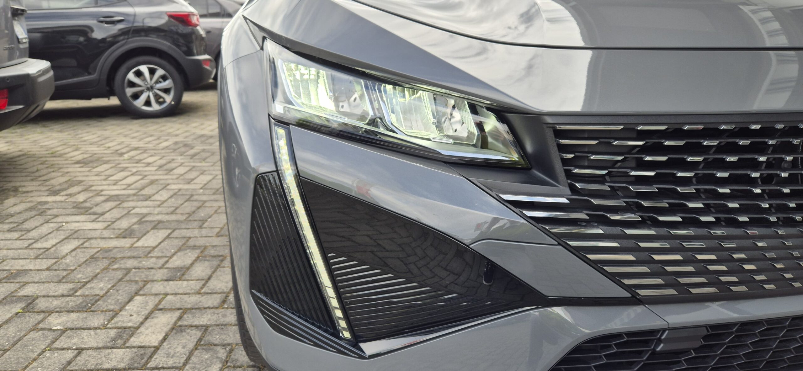 PEUGEOT 408 PureTech 130 S&S EAT8 Allure