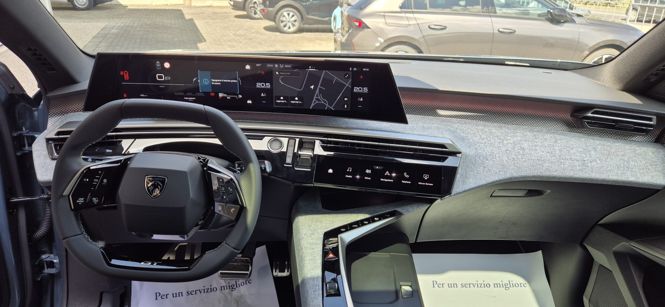 PEUGEOT 5008 Hybrid 145 e-DCS6 GT