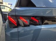 PEUGEOT 5008 Hybrid 145 e-DCS6 GT