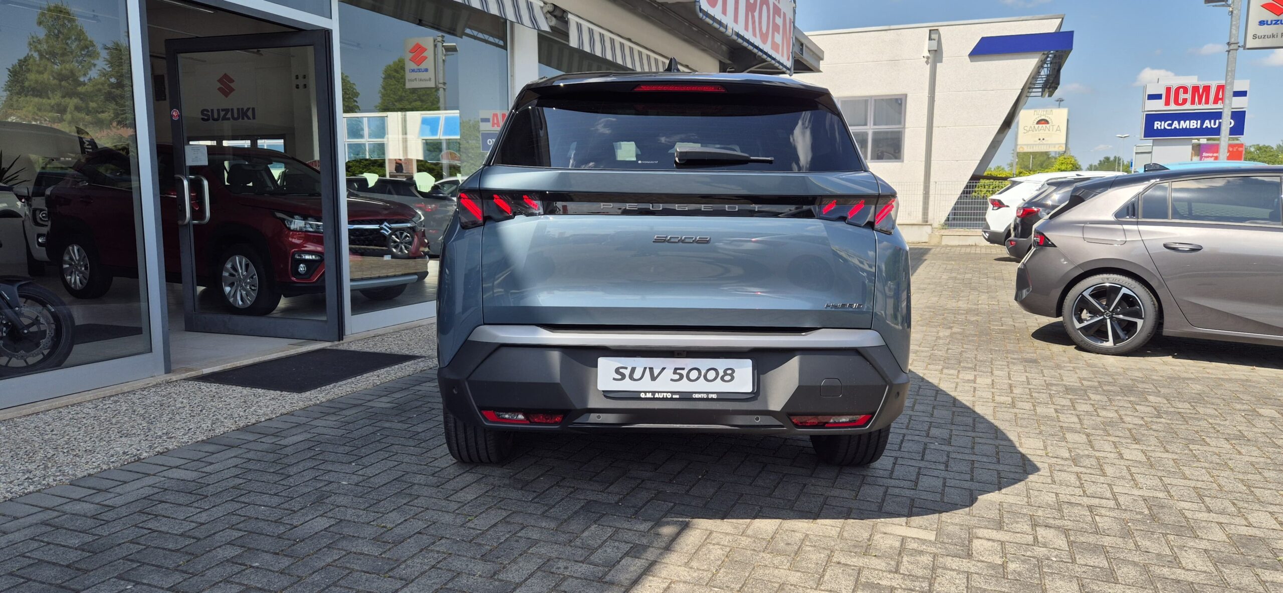PEUGEOT 5008 Hybrid 145 e-DCS6 GT