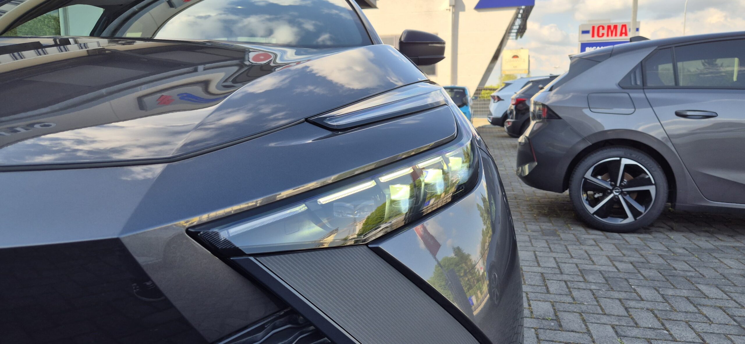 TOYOTA C-HR 1.8 HV Trend