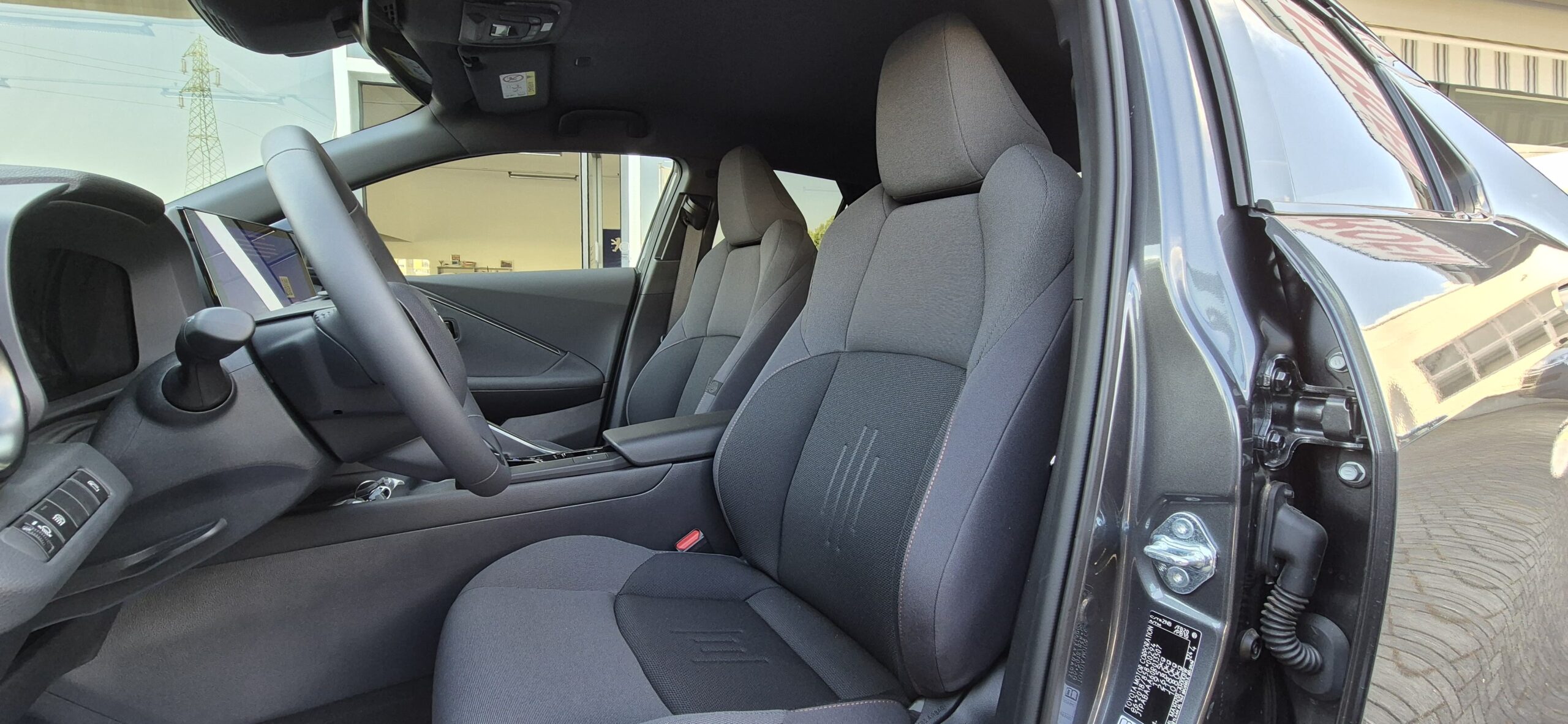 TOYOTA C-HR 1.8 HV Trend