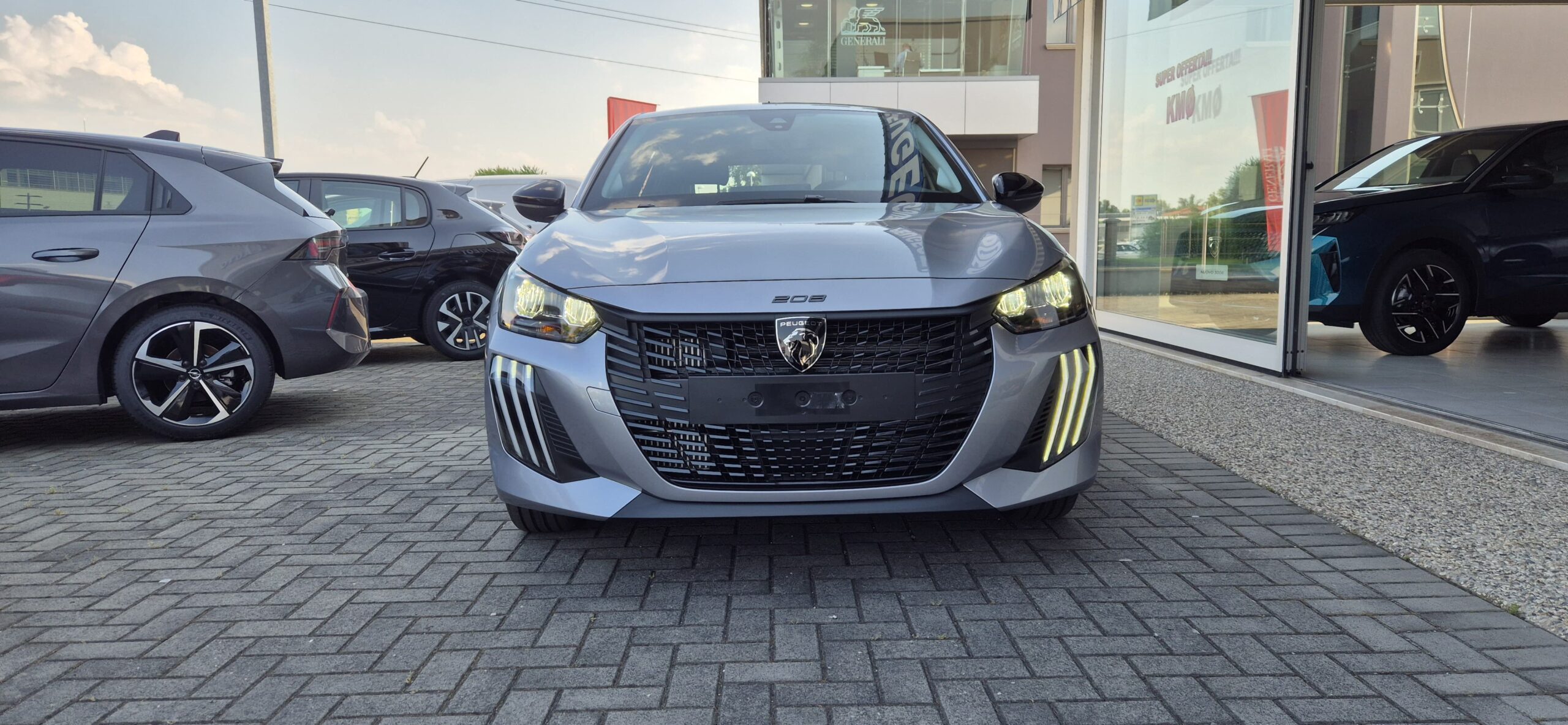 PEUGEOT 208 Hybrid 110 e-DCS6 Style