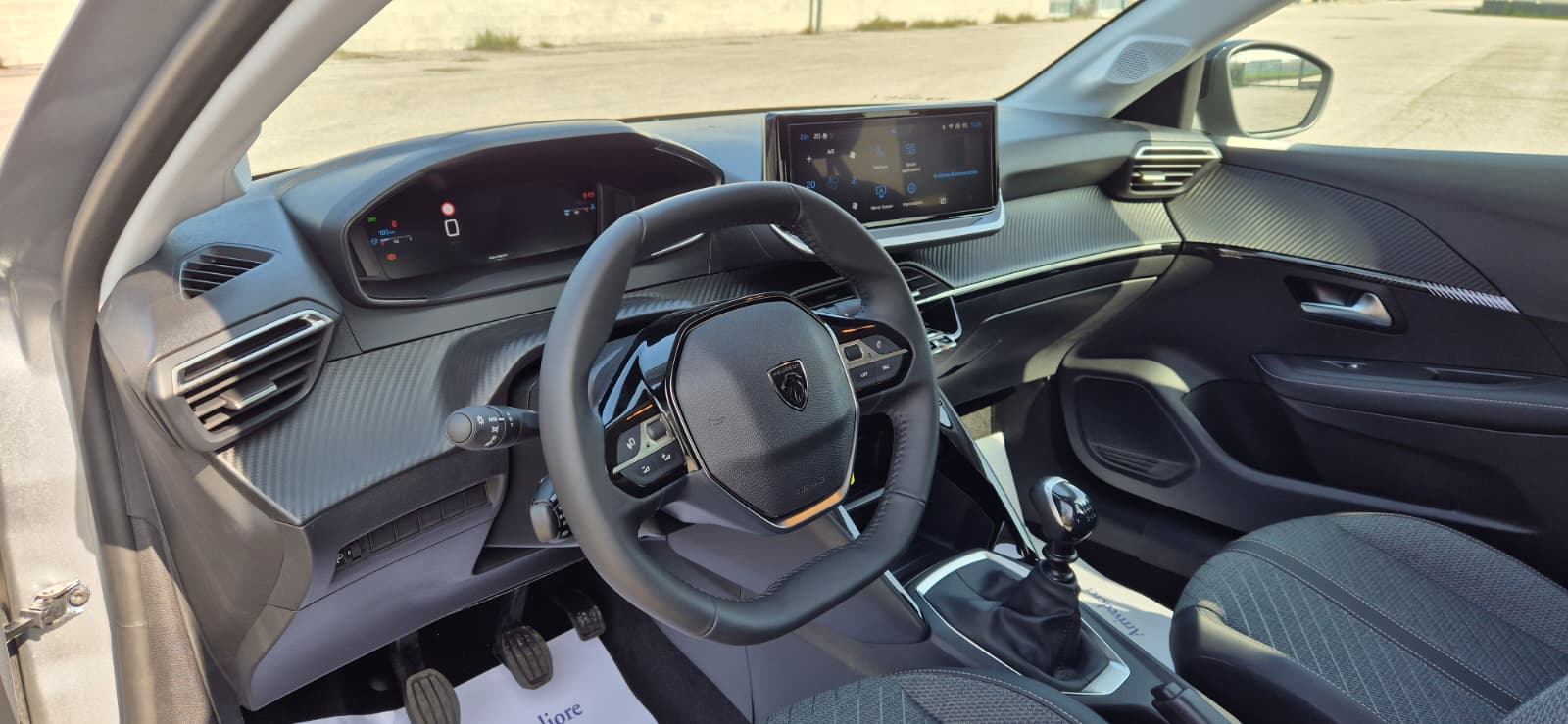 Peugeot 208 Allure 1.2 Turbo 100CV