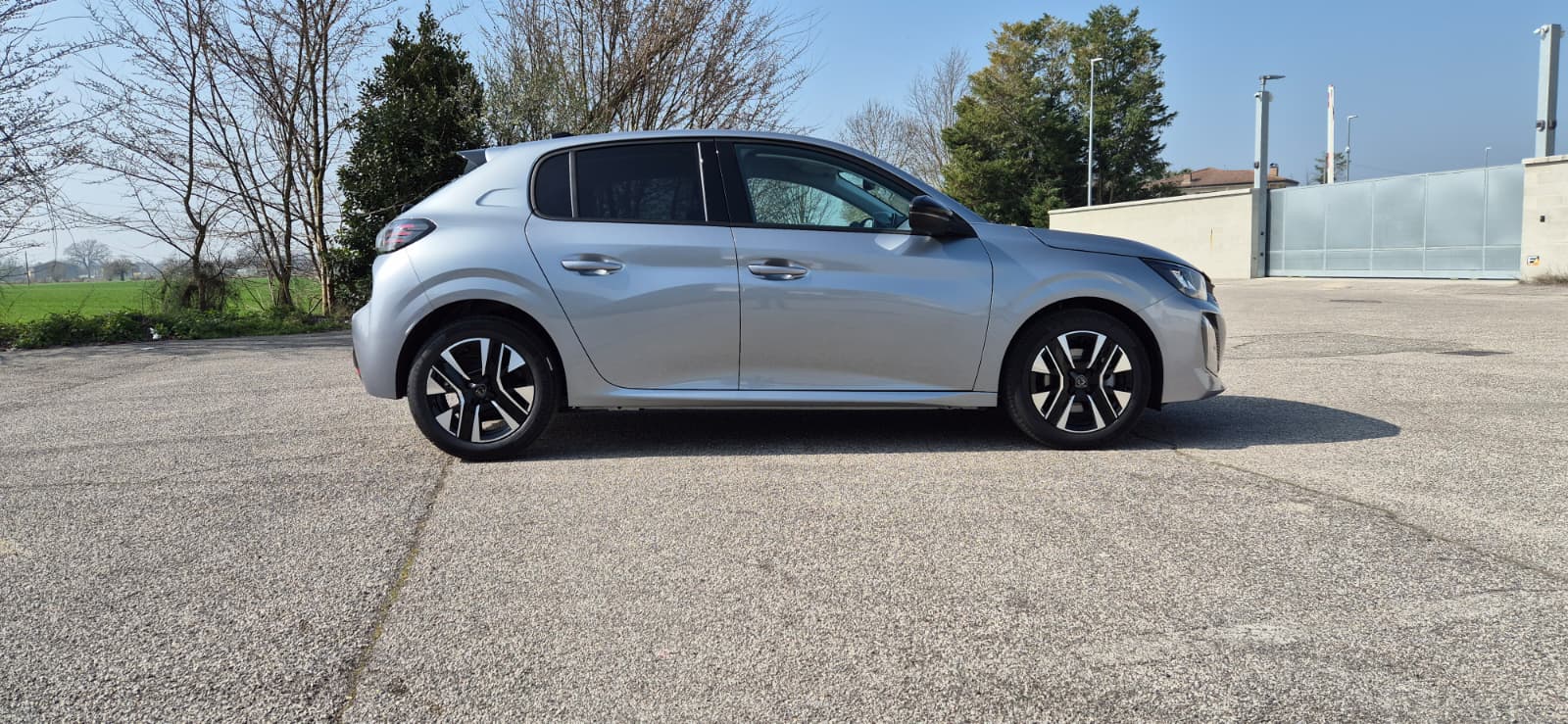 Peugeot 208 Allure 1.2 Turbo 100CV