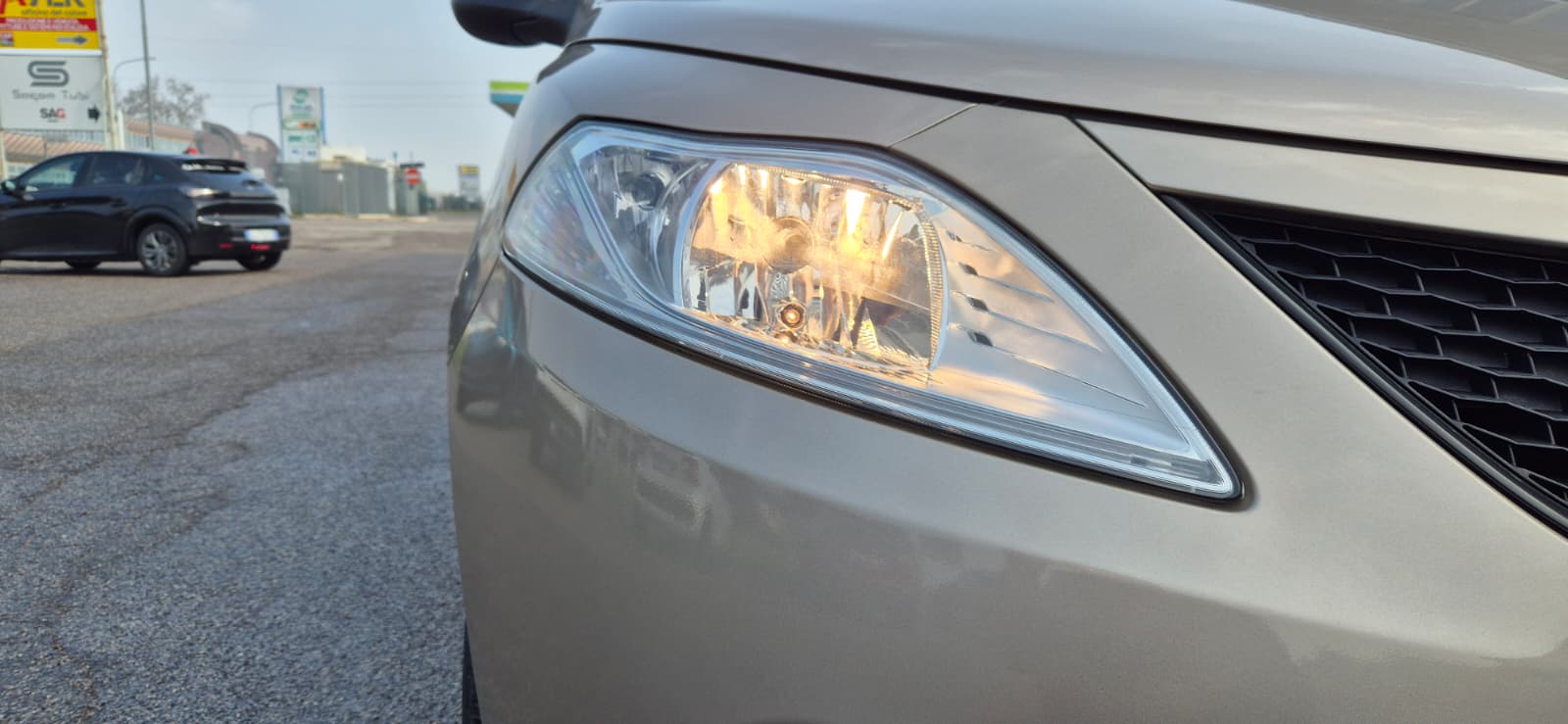 Lancia Ypsilon 1.0 Hybrid Ecochic Gold