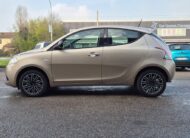 Lancia Ypsilon 1.0 Hybrid Ecochic Gold