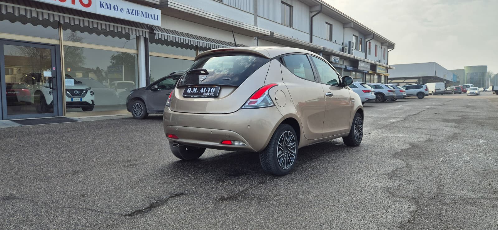 Lancia Ypsilon 1.0 Hybrid Ecochic Gold