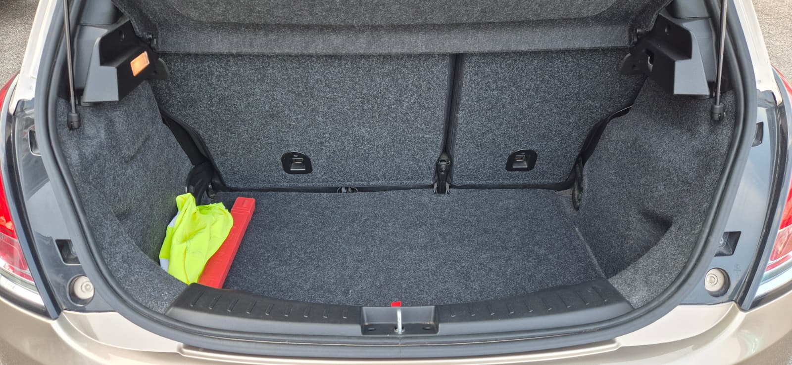 Lancia Ypsilon 1.0 Hybrid Ecochic Gold