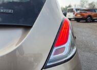 Lancia Ypsilon 1.0 Hybrid Ecochic Gold