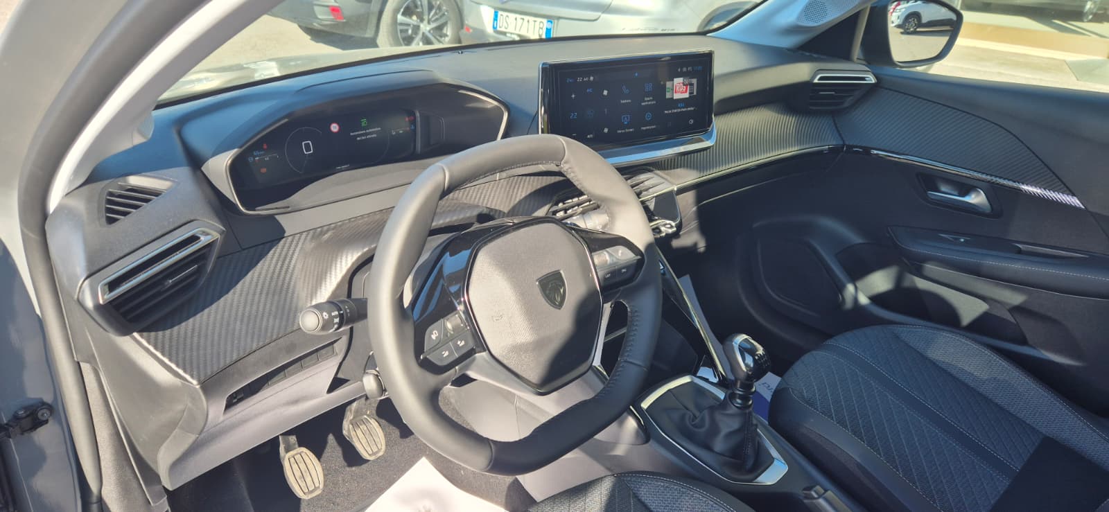 Peugeot 208 Allure 1.2 Turbo 100CV