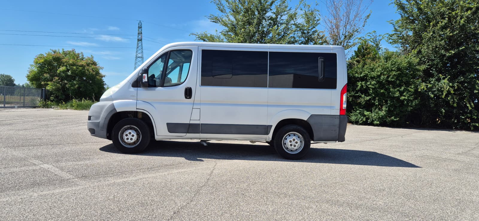 FIAT Ducato 30 2.3 MJT PC-TN Panorama – PEDANA PER TRASPORTO DISABILI