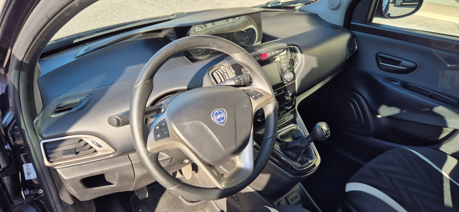 LANCIA Ypsilon 1.3 MJT 16V 95 CV S&S Gold